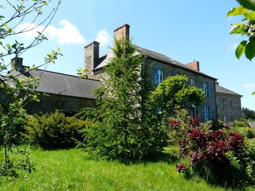 Le Clos Des Anges Dingé Exteriör bild